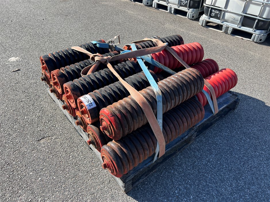 Unreserved Conveyer Impact Idlers, Polisher and More