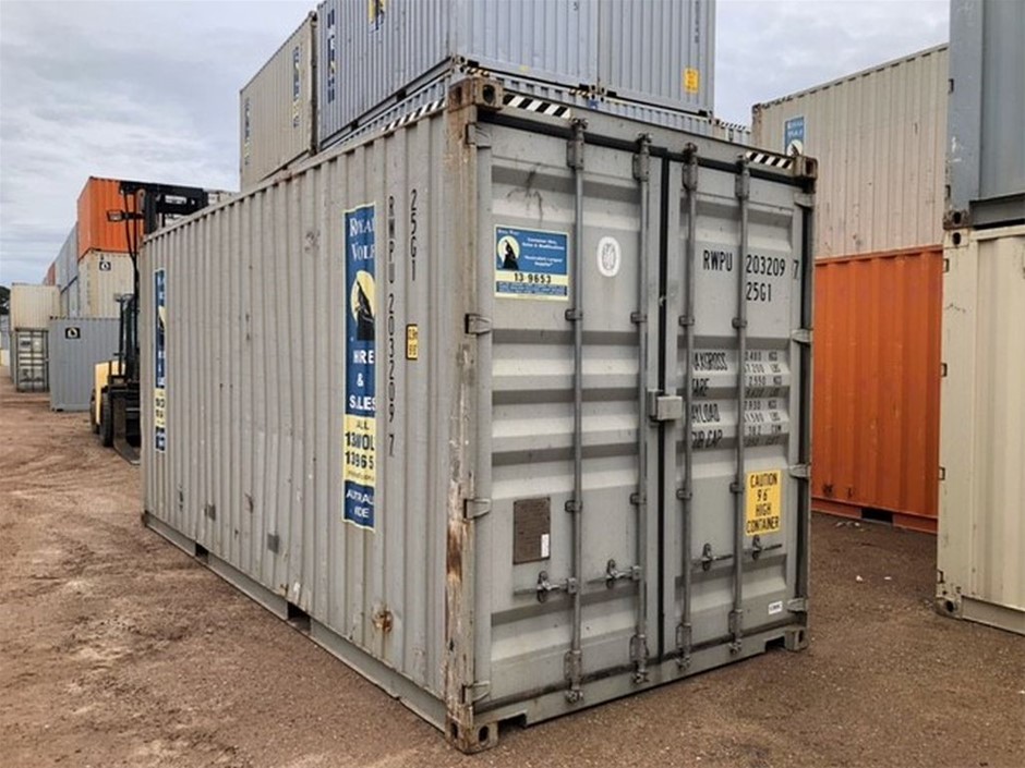 20' Shipping Containers 