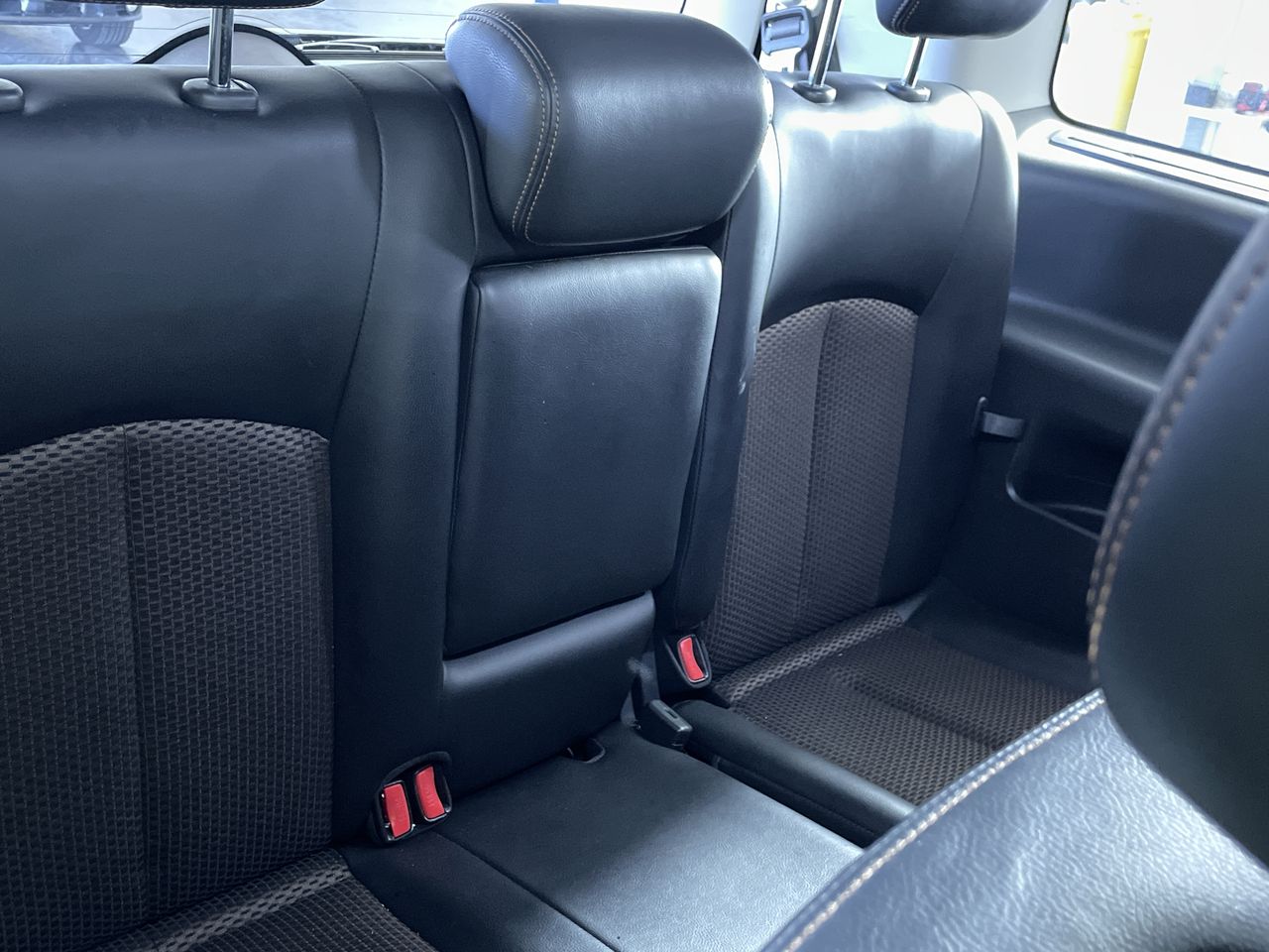 Nissan elgrand clearance isofix