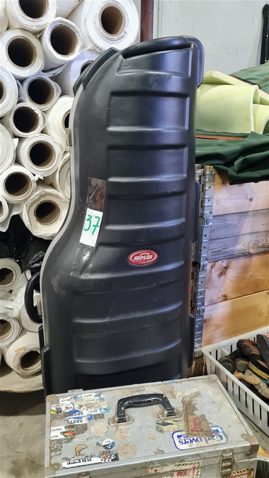 SKB Golf Bag Travel Case and Square Travel Case Auction (00373025906) Grays Australia