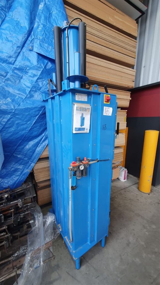 PLASTIC CARDBOARD BALER MIL TEK 2205 Auction 0407 5053144