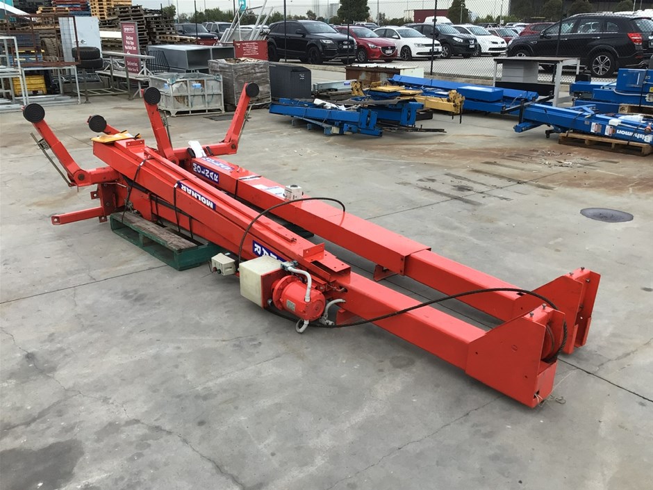 Molnar 2 Post Hoist Auction (00233027142) Grays Australia