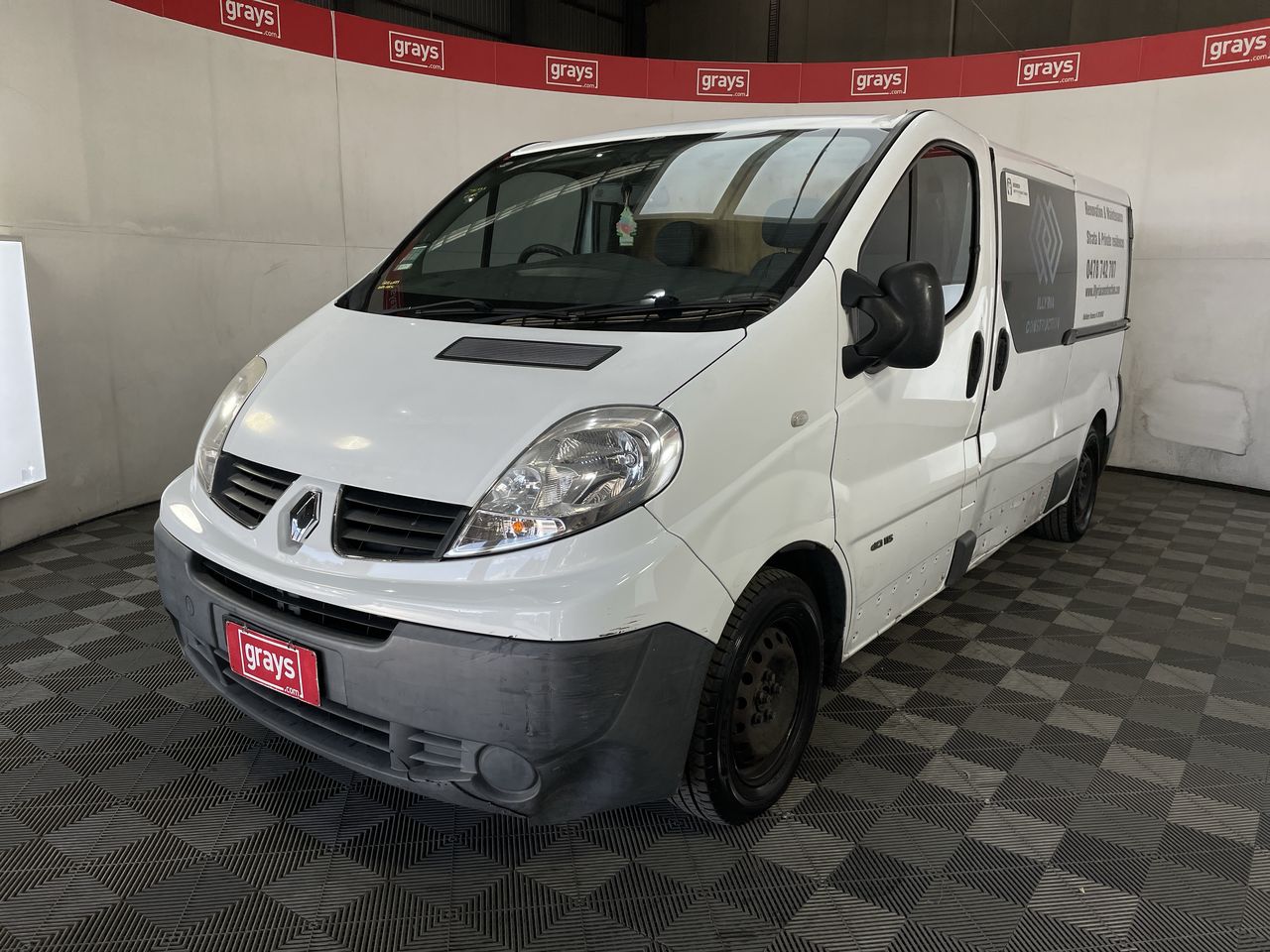 Renault Trafic LWB Turbo Diesel Automatic Van