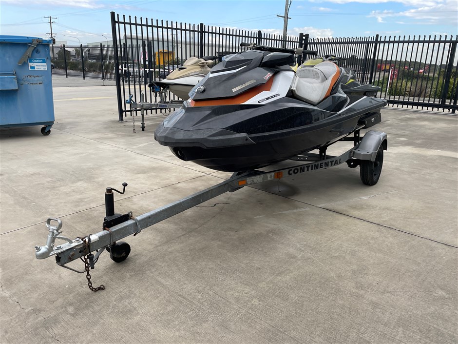 SeaDoo RXP215 Fiberglass Sit Down Jetski