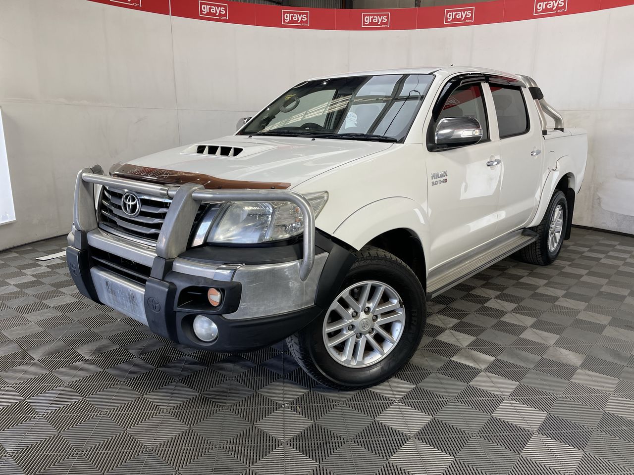2013 Toyota Hilux 4x4 SR5 KUN26R Turbo Diesel Automatic Dual Cab ...