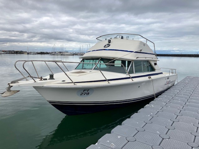 BERTTRAM 28 FLYBRIDGE