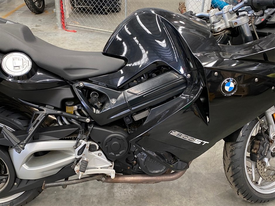 bmw f800st 2011