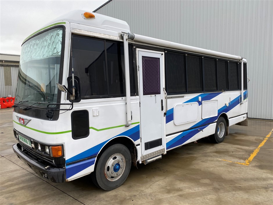 HINO RAINBOW MOTORHOME
