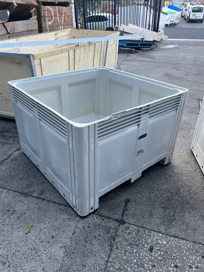 Qty of 5 Nally MegaBins 780 Auction (00013026175) Grays Australia