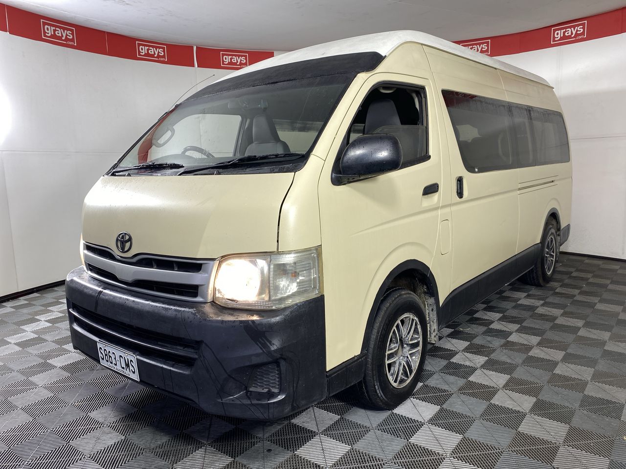 2013 Toyota Hiace Commuter Turbo Diesel Auto 12 Seats Bus
