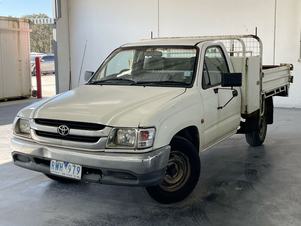 2002 Toyota Hilux Manual Cab Chassis Tipper 