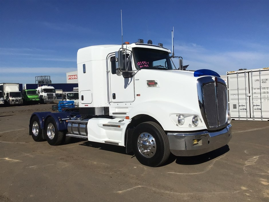 2012 Kenworth T609 (6 x 4) Prime Mover Truck