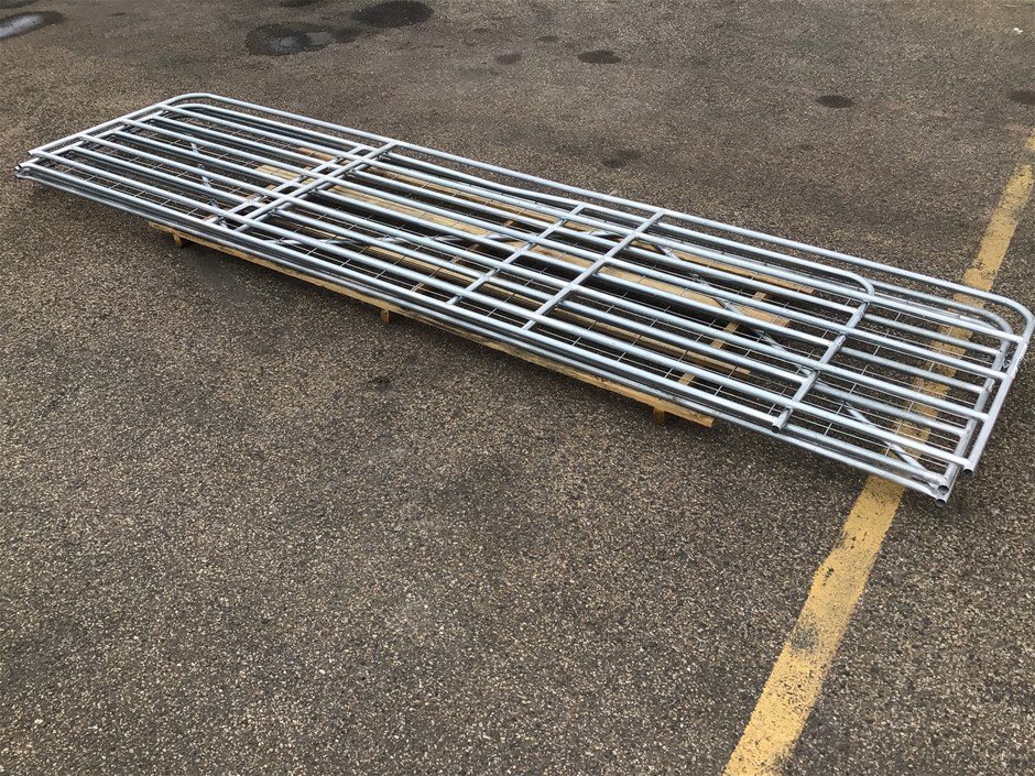 3 x WHITES RURAL 4800mm Bar & Mesh Gate Auction (0022-7046332) | Grays ...