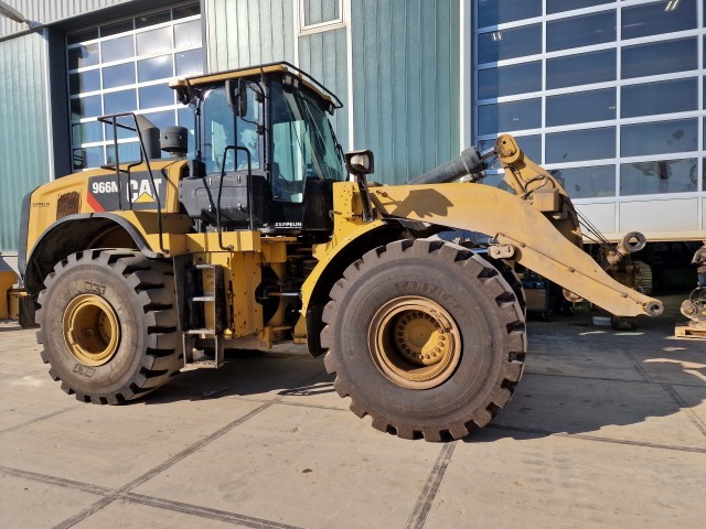 2016 Caterpillar 966M Wheel Loader