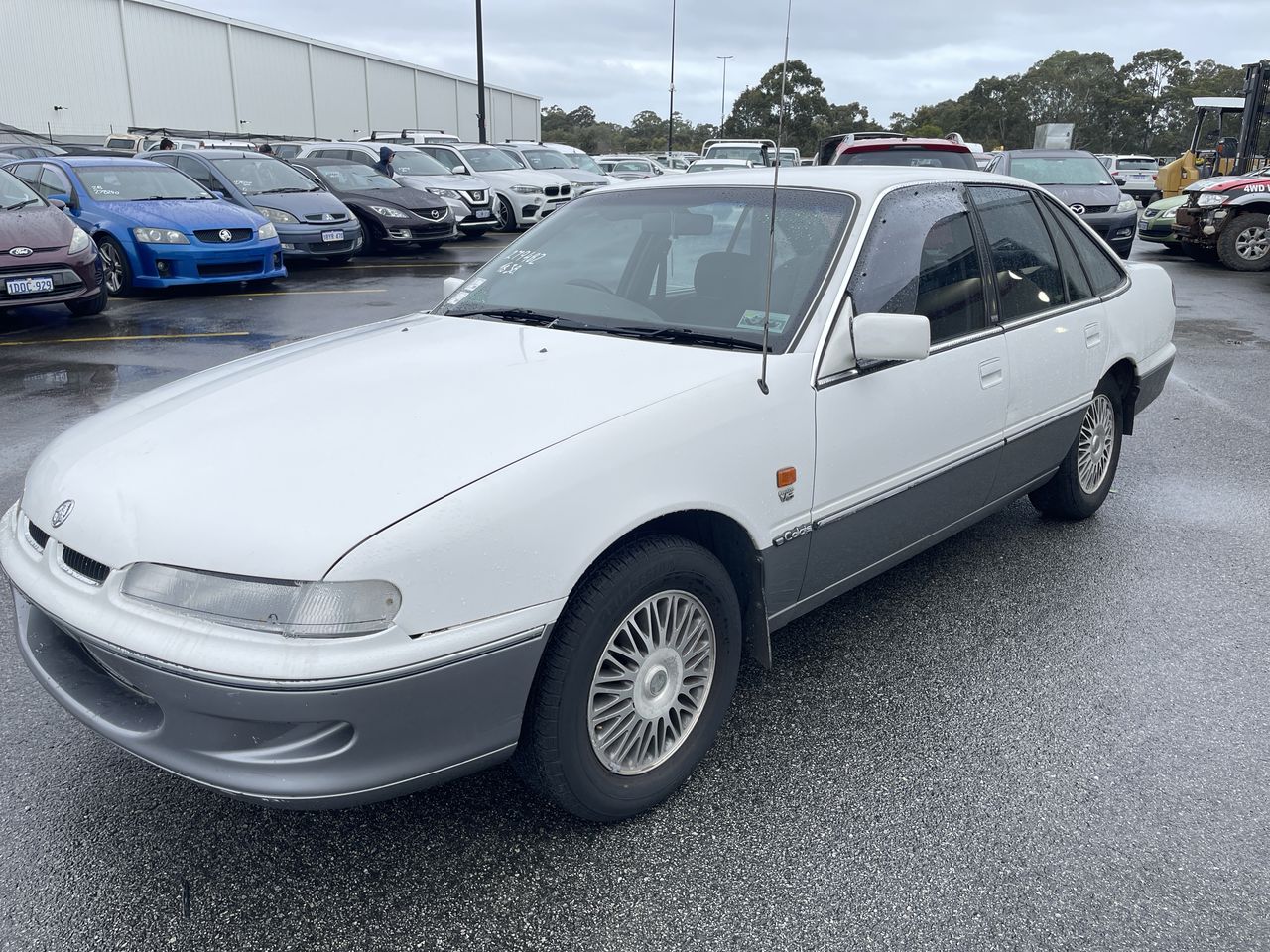 1996 Holden Commodore Automatic Sedan Auction (0001-9043808) | Grays ...