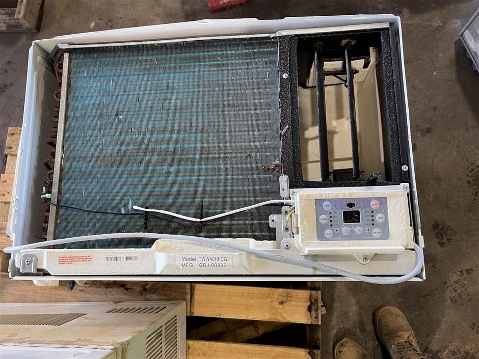 5x Air Conditioner 1.5hp Reverse Cycle (Bunbury) Auction (0079