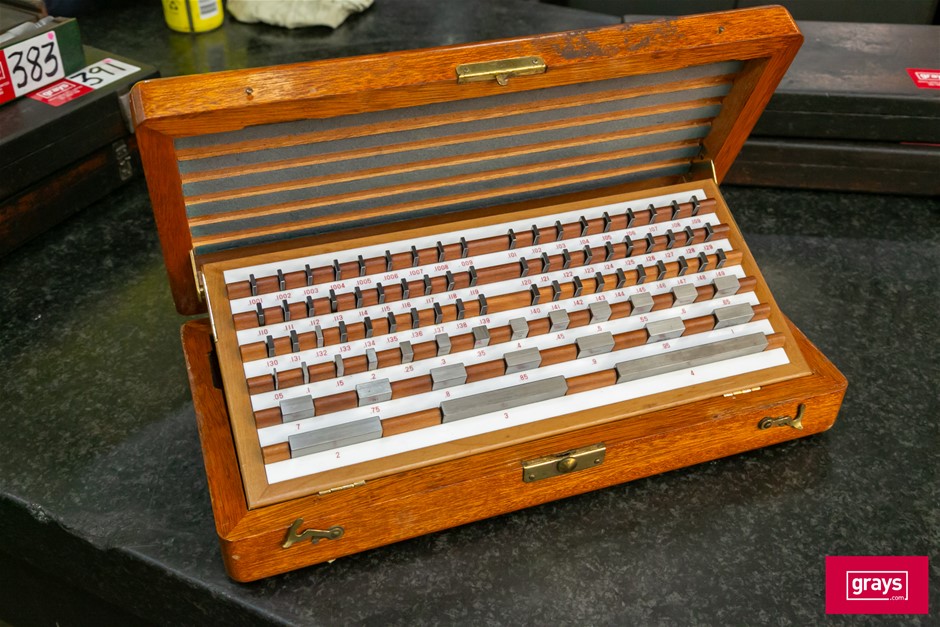 Complete Set of Imperial Slip Gauges in Timber Case Auction (0387
