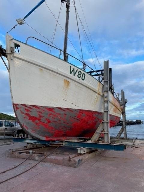 Unreserved - TIMBER FISHING BOAT