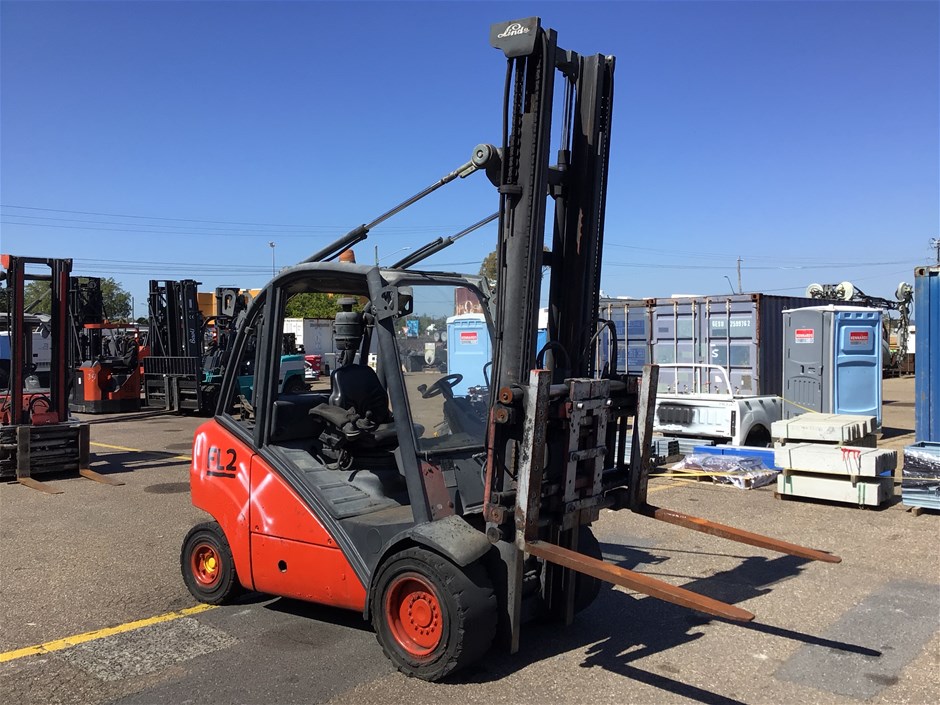 Unreserved Forklift & Walkie Stacker Sale 