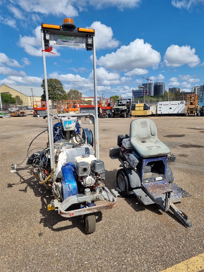 Graco Line Lazer IV 250SPS with Line Driver HD RideOn Striping System Auction (00017046755