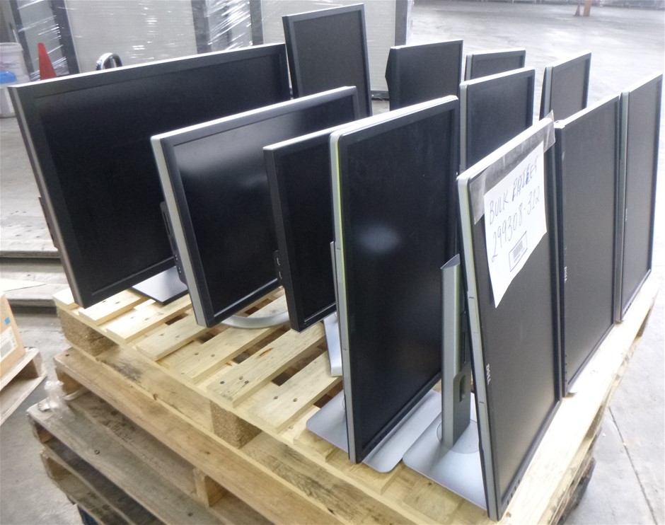 MONITORS & DISPLAYS