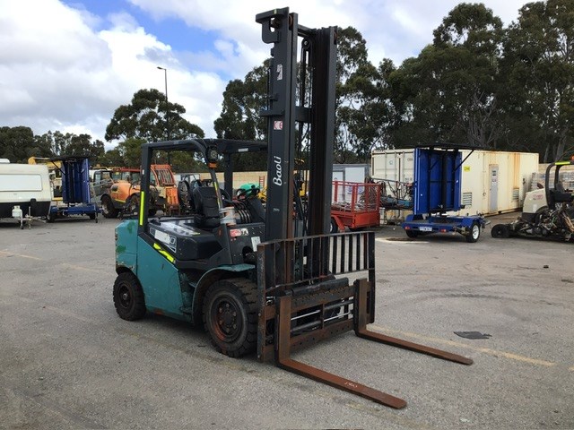 Counter Balance Forklifts and Attachments
