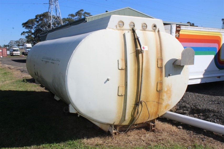 Truck Mount Steel Water Tank with Water Pump Auction (0034-5054327 ...