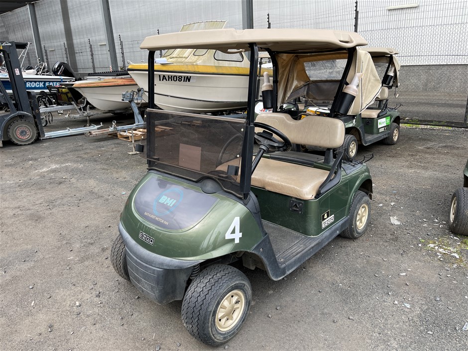 EZ GO Golf Cart RWD Automatic Golf Cart Auction (000110336405