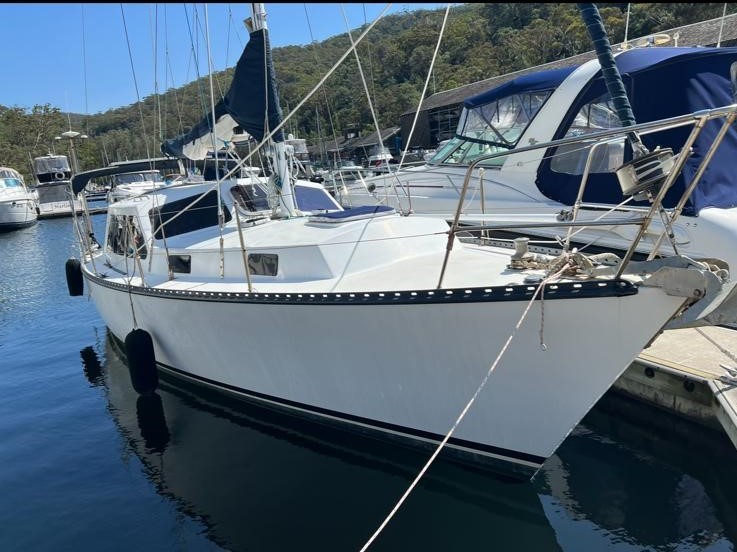 HANK KAUFMAN 35 FOOT PILOTHOUSE