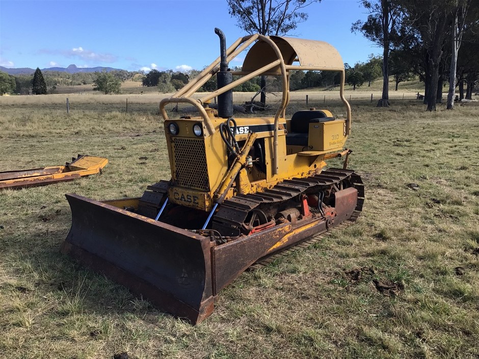 Case D310F Crawler Dozer Auction (0002-7047088) | Grays Australia