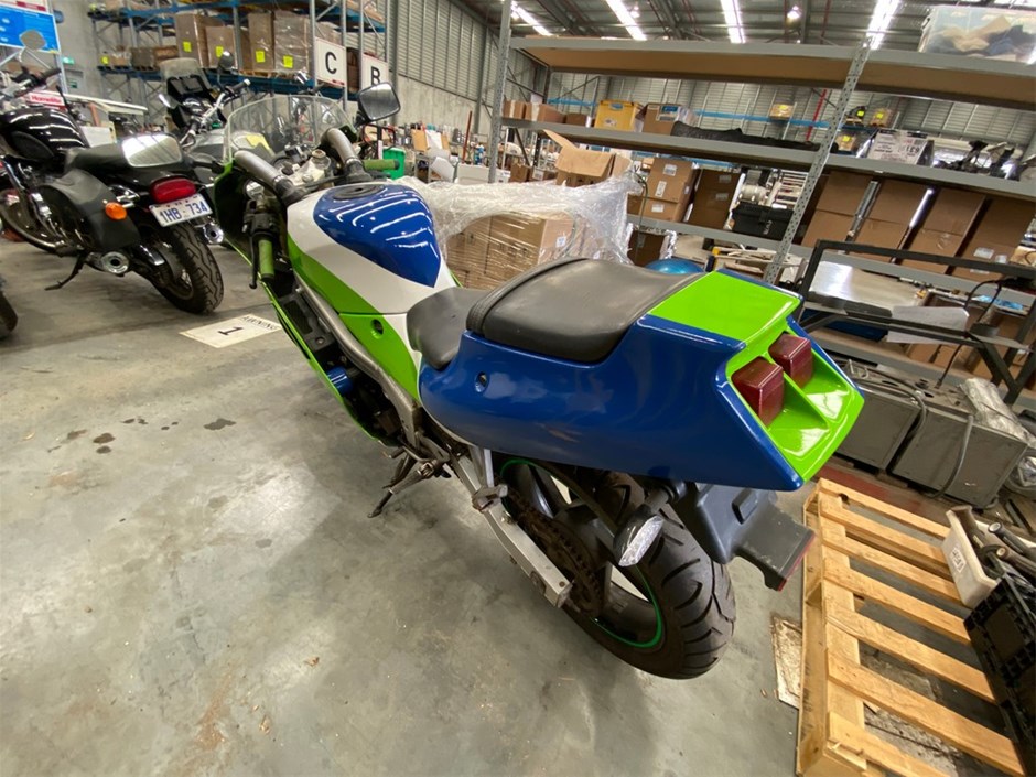 1989 Kawasaki ZXR250 Motorcycle Auction (0001-70006680