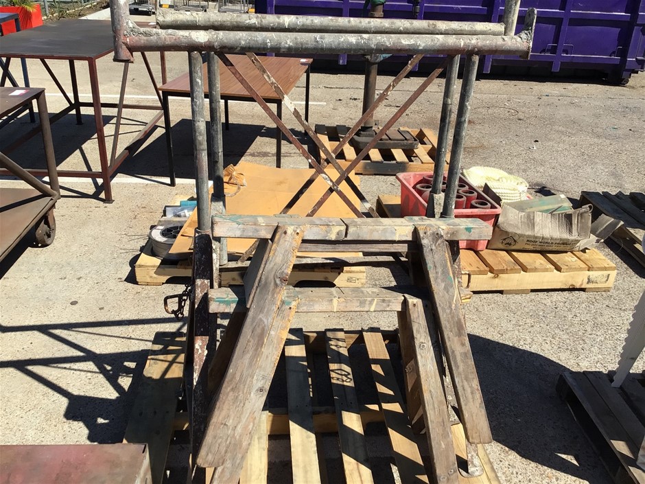 4 x Various Trades / Handipersons Trestles
