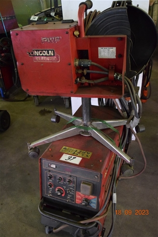 Lincoln Portable Tig Welder with PWF-4gs Wire Feeder Auction (0037-9045058)