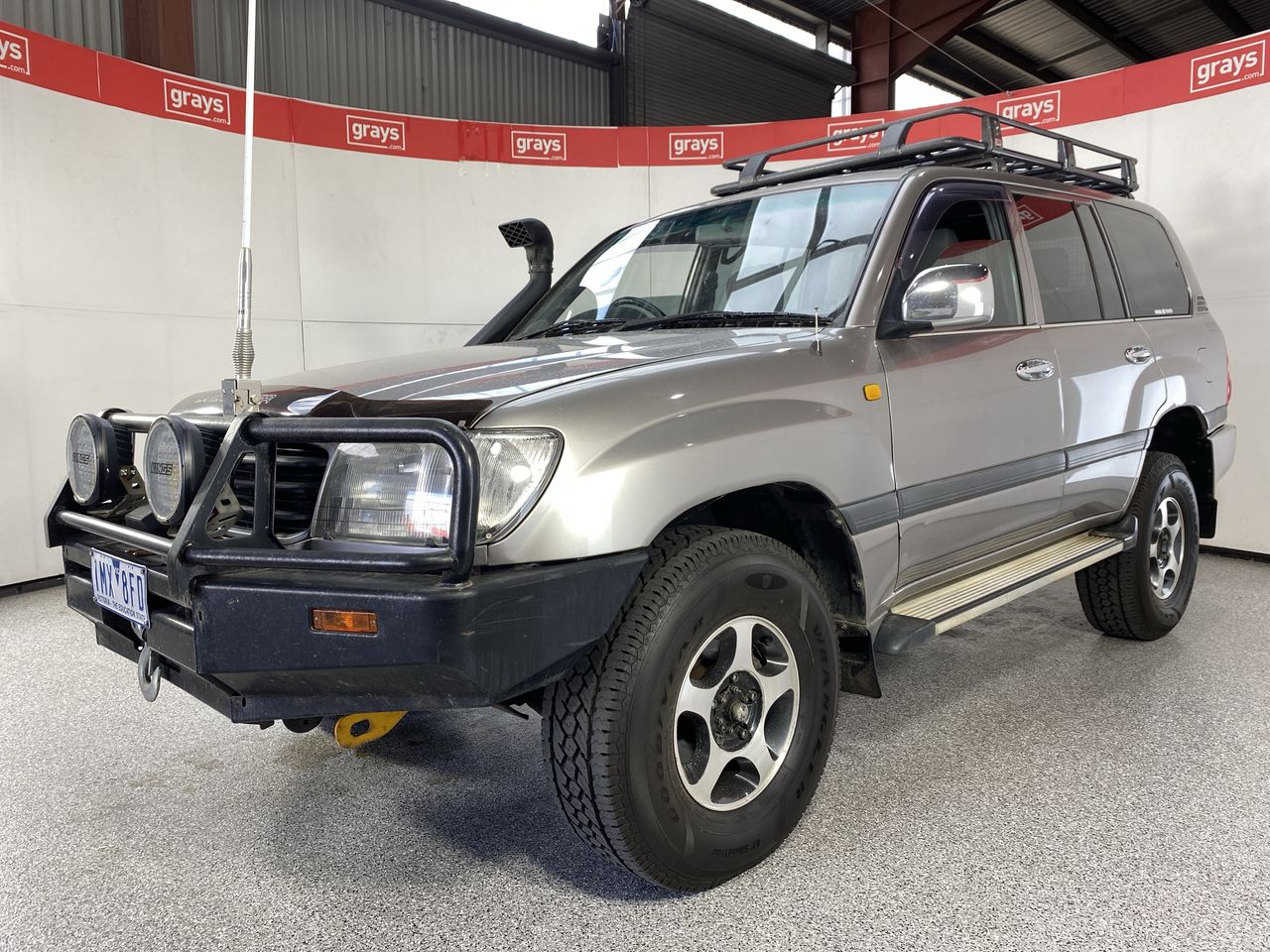 2001 Toyota Landcruiser GXL (4x4) HDJ100R Turbo Diesel Automatic Wagon ...