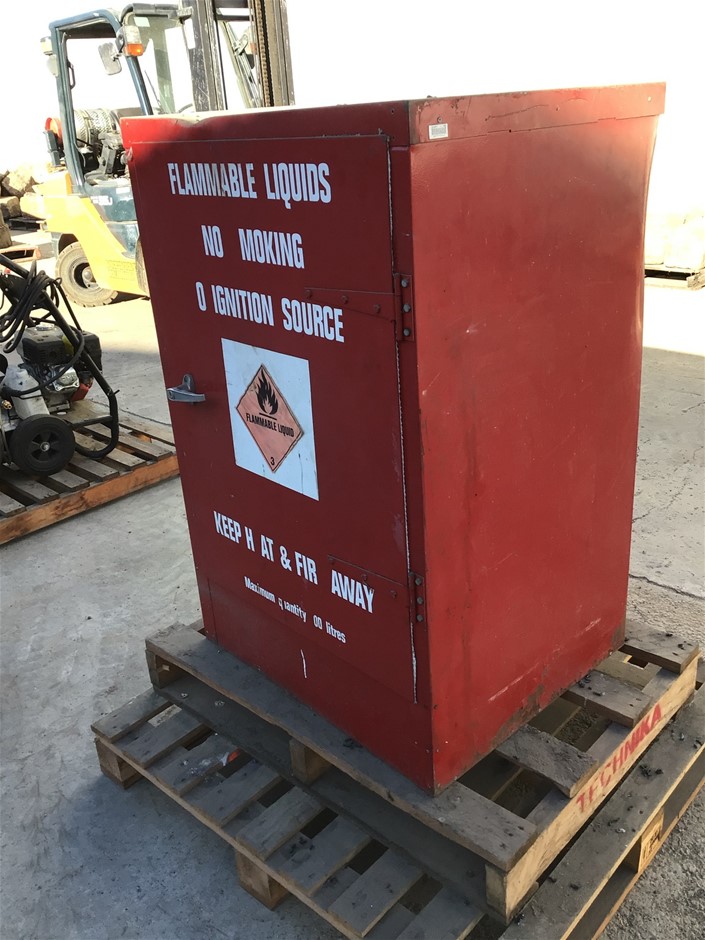 1 x Flammable Liquids Auction (01223027214) Grays Australia