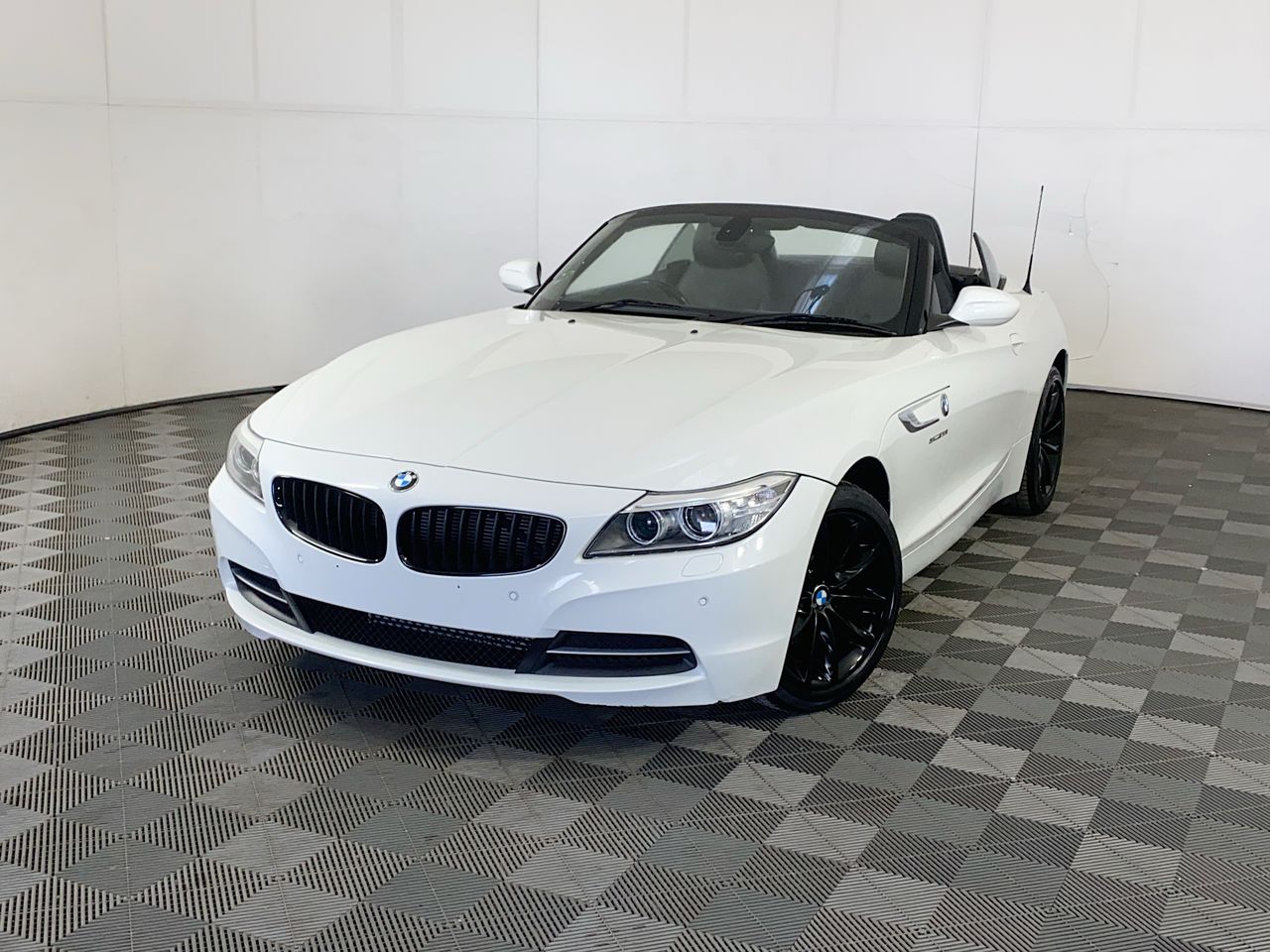 2013 BMW Z4 sDrive20i E89 Automatic - 8 Speed Convertible Auction (0001 ...