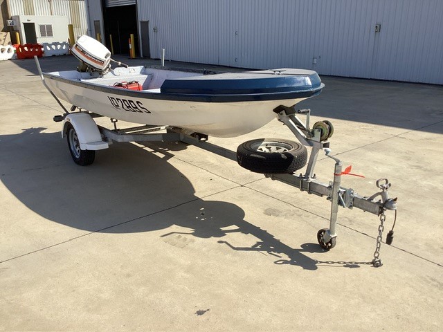 CUSTOM OPEN RUNABOUT - NO RESERVE 