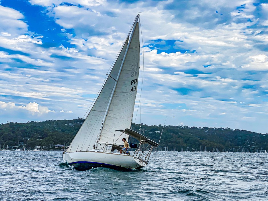 COMPASS PACIFIC 38 SAIL BOAT