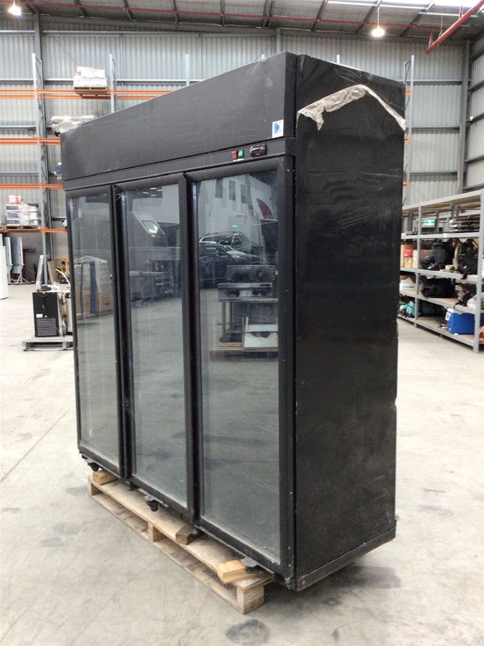 Cold Display Solutions CDS 1530 Elegance Triple Door Fridge Auction ...