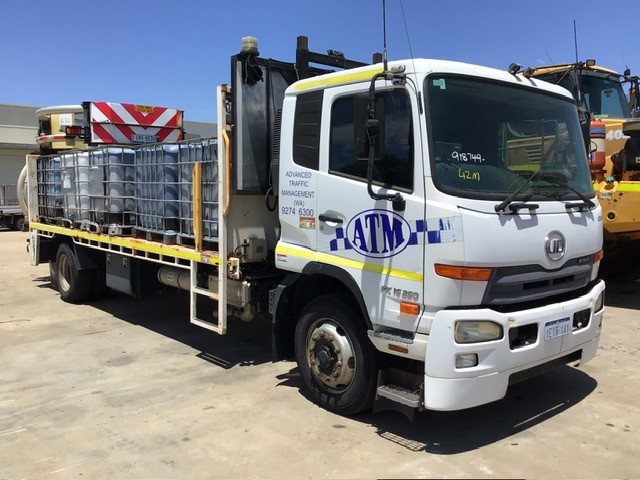 2013 UD Condor 4 x 2 Attenuator Truck Auction (0006-9046462) | Grays ...