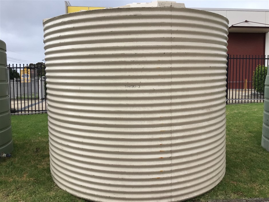Used Moores 10.000L Water Tank Auction (00035054837) Grays Australia