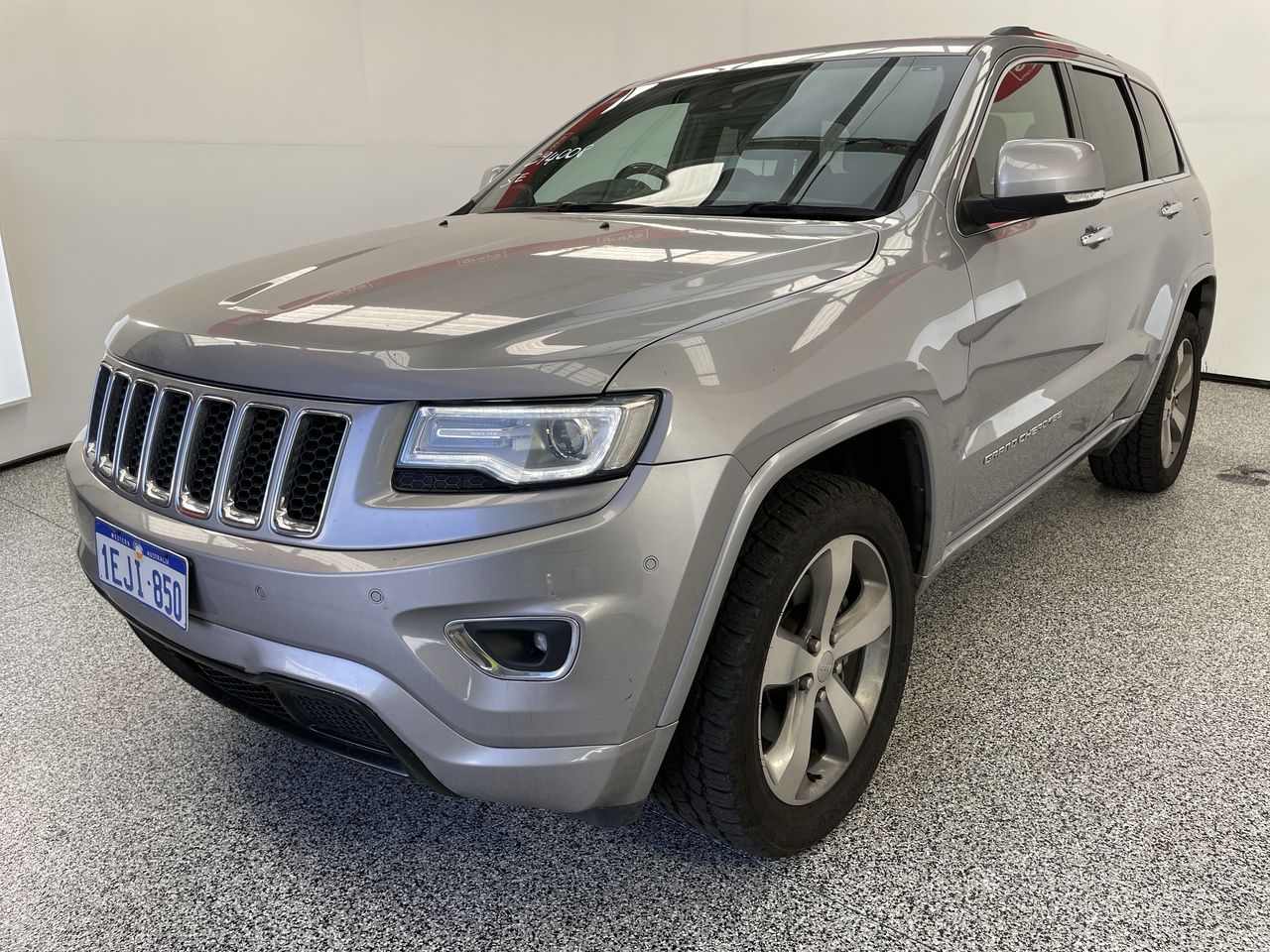 2013 Jeep Grand Cherokee OVERLAND WK T/D At 8Speed Wagon