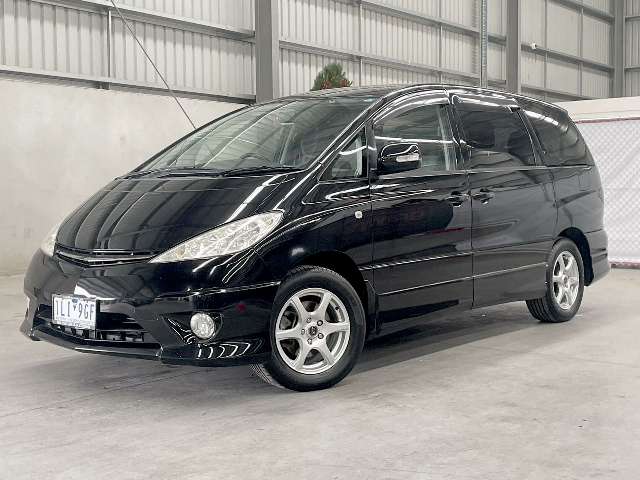 2003 TOYOTA ESTIMA Import Automatic 8 Seats Van