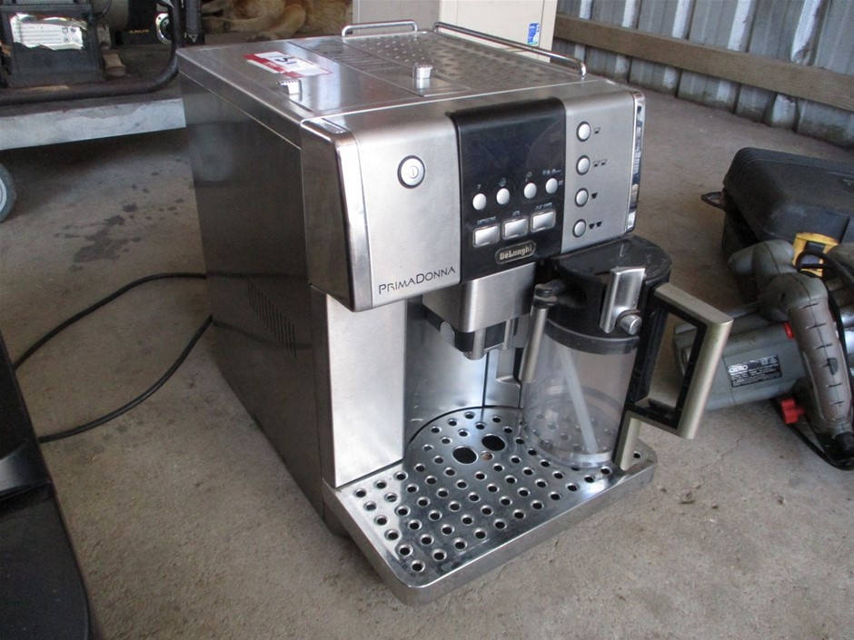 DeLonghi Prima Donna Coffee Machine Auction (01117051562) Grays