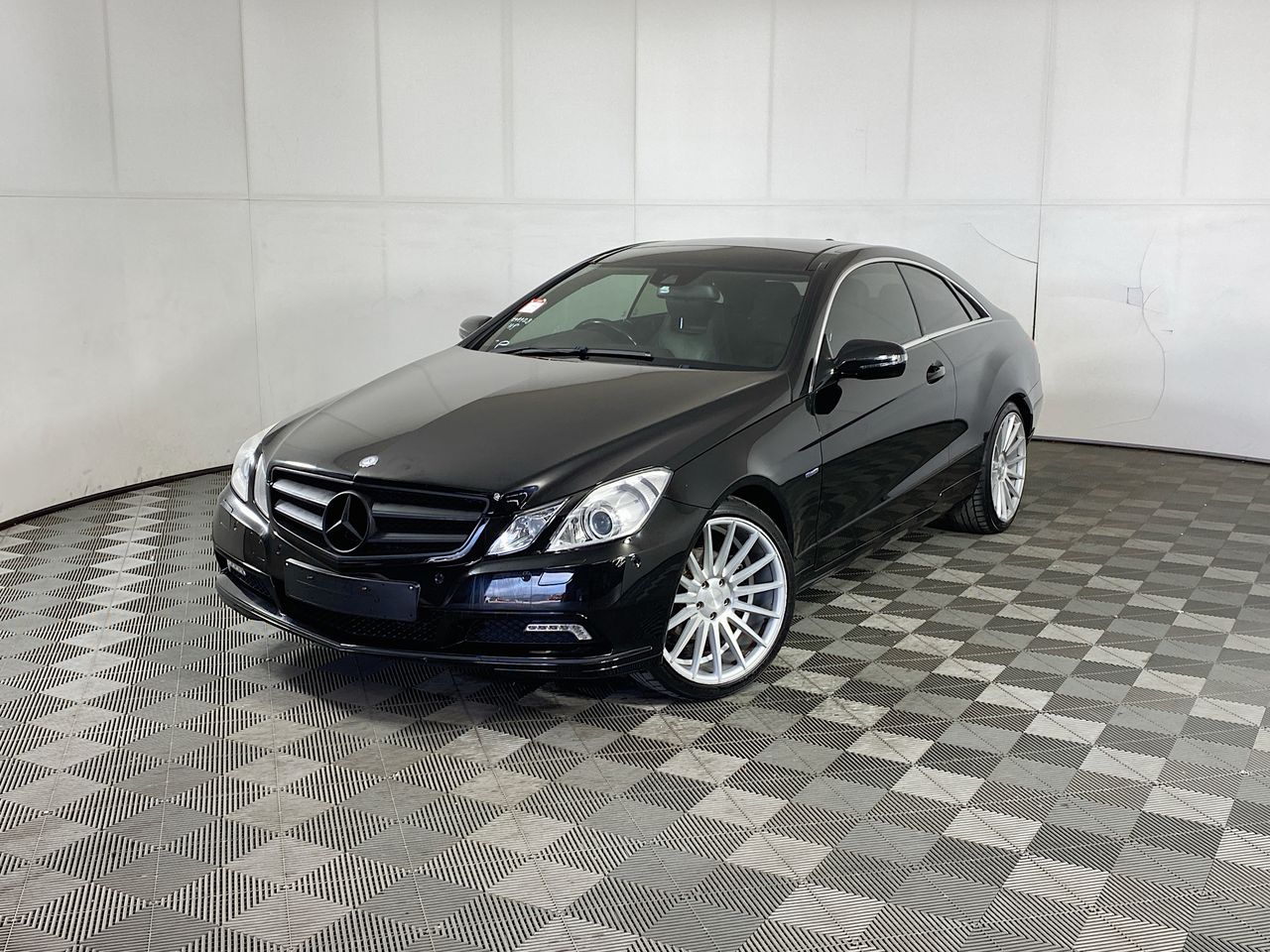2009 Mercedes Benz E-CLASS E250 ELEGANCE Auto