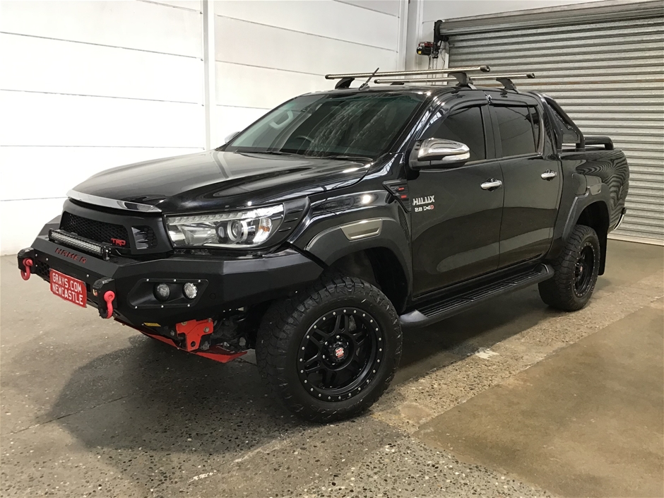 2017 Toyota Hilux 4x4 SR5 GUN126R Turbo Diesel Automatic Dual Cab ...