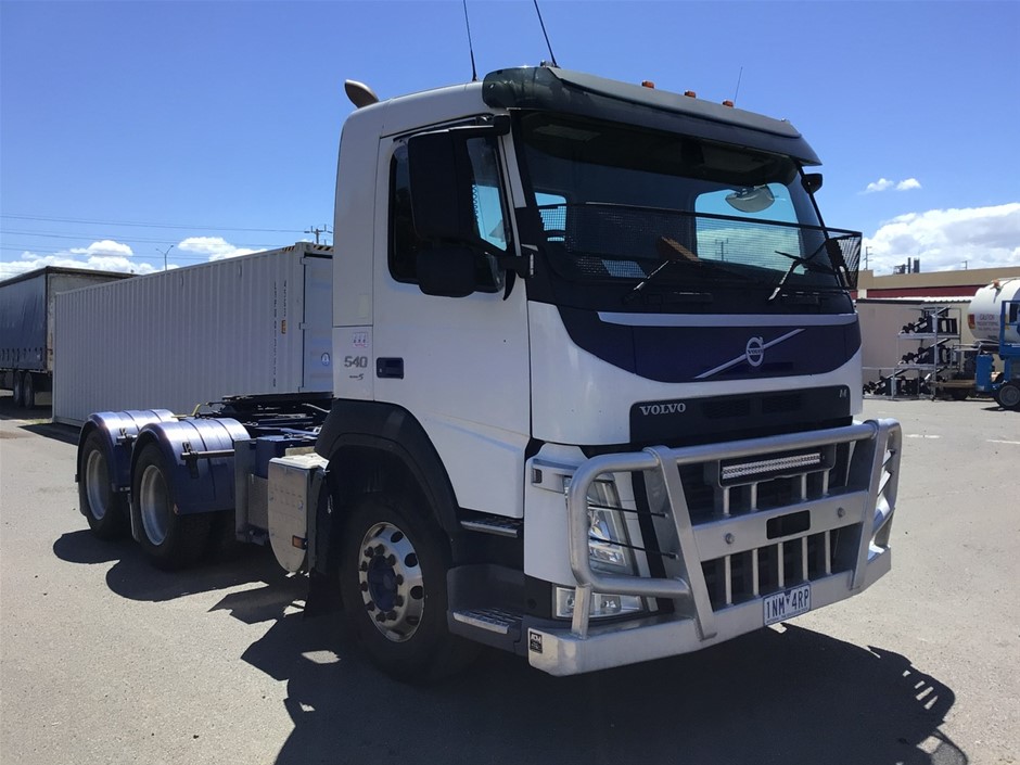 2018 Volvo FM13 6x4 Prime Mover 2dr 
