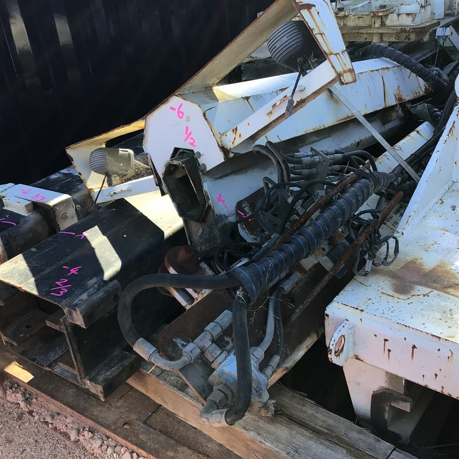 Shot crete boom arm Auction (0006-3028097) | Grays Australia