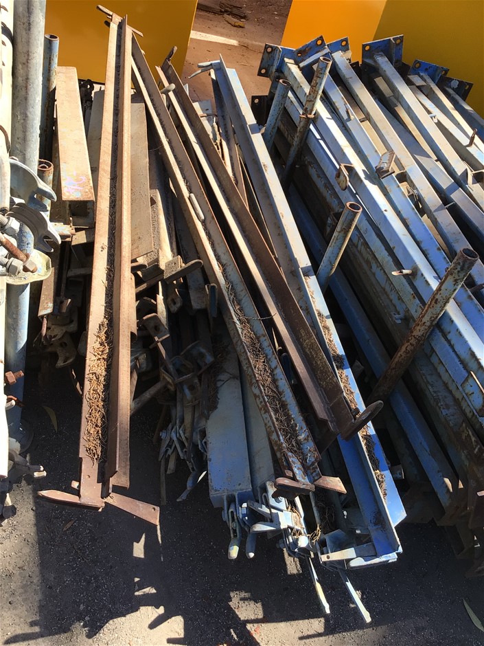 1x Stillage of Scaffolding Components Auction (0024-3028168) | Grays ...