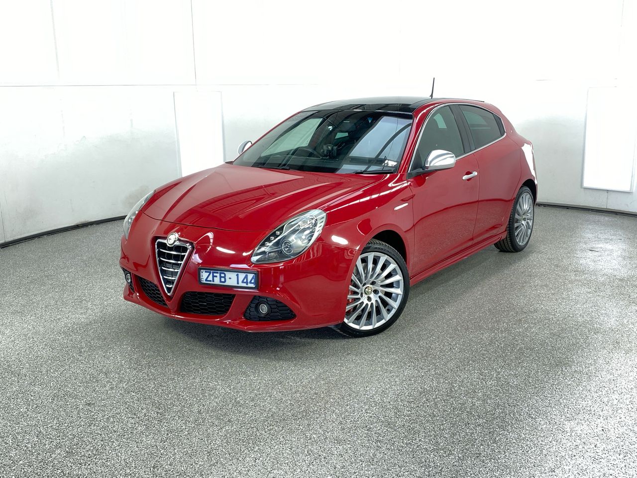 2012 Alfa Romeo Giulietta DISTINCTIVE AUTOMATIC Hatchback
